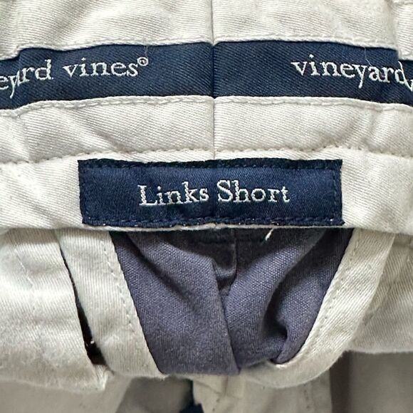 VINEYARD VINES Performance Links Shorts Size 32 - Picture 3 of 8